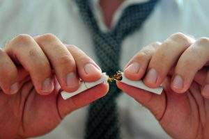 透過心理學視角，呈現從深層習慣中解脫並重塑行為的心理瞬間。